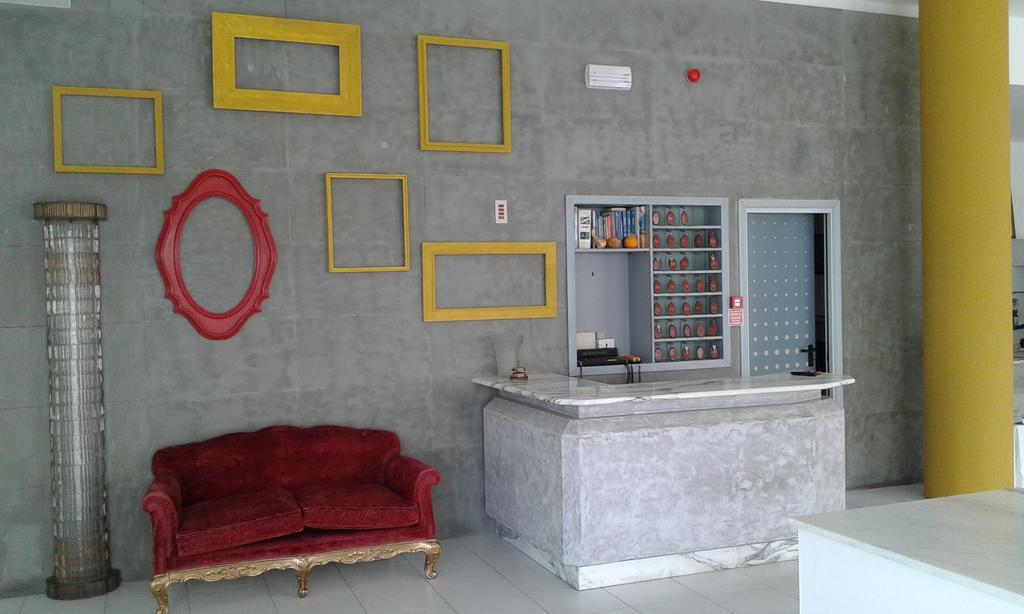 Hotel Flying بيزارو المظهر الخارجي الصورة