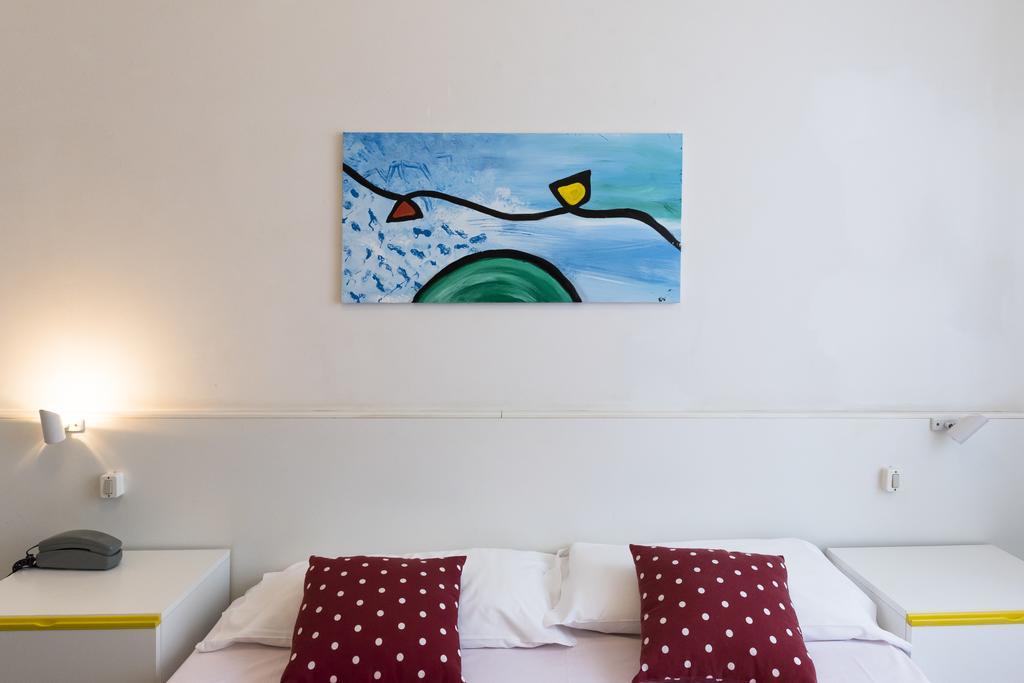 Hotel Flying بيزارو المظهر الخارجي الصورة